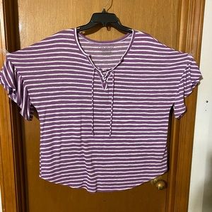 Striped top, short sleeved with ruffles